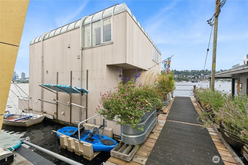 Property photo for 2017 Fairview Avenue E #I, Seattle photo 26