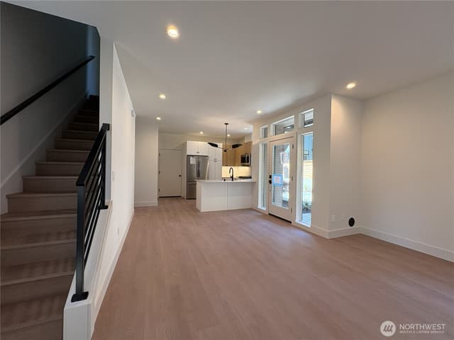 Property photo for 3026 NE 95th Street #B, Seattle photo 4