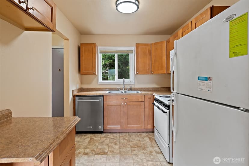 Property photo for 3109 SW Roxbury Street, Seattle photo 13