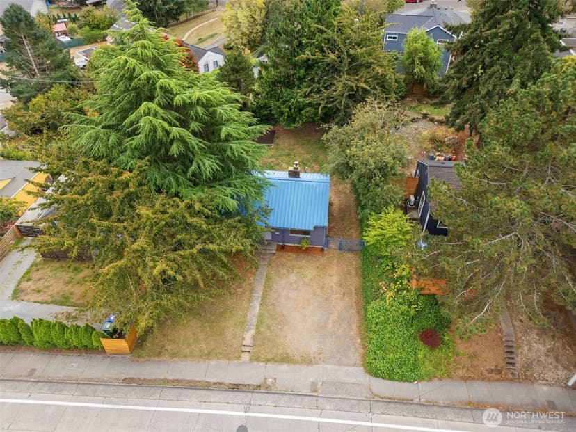 Property photo for 3109 SW Roxbury Street, Seattle photo 4