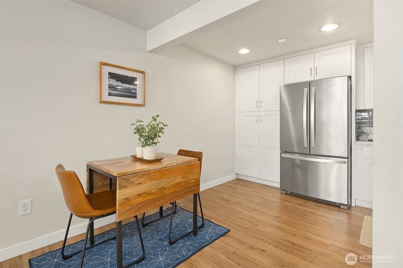 Property photo for 11556 Greenwood Avenue N #102, Seattle photo 10