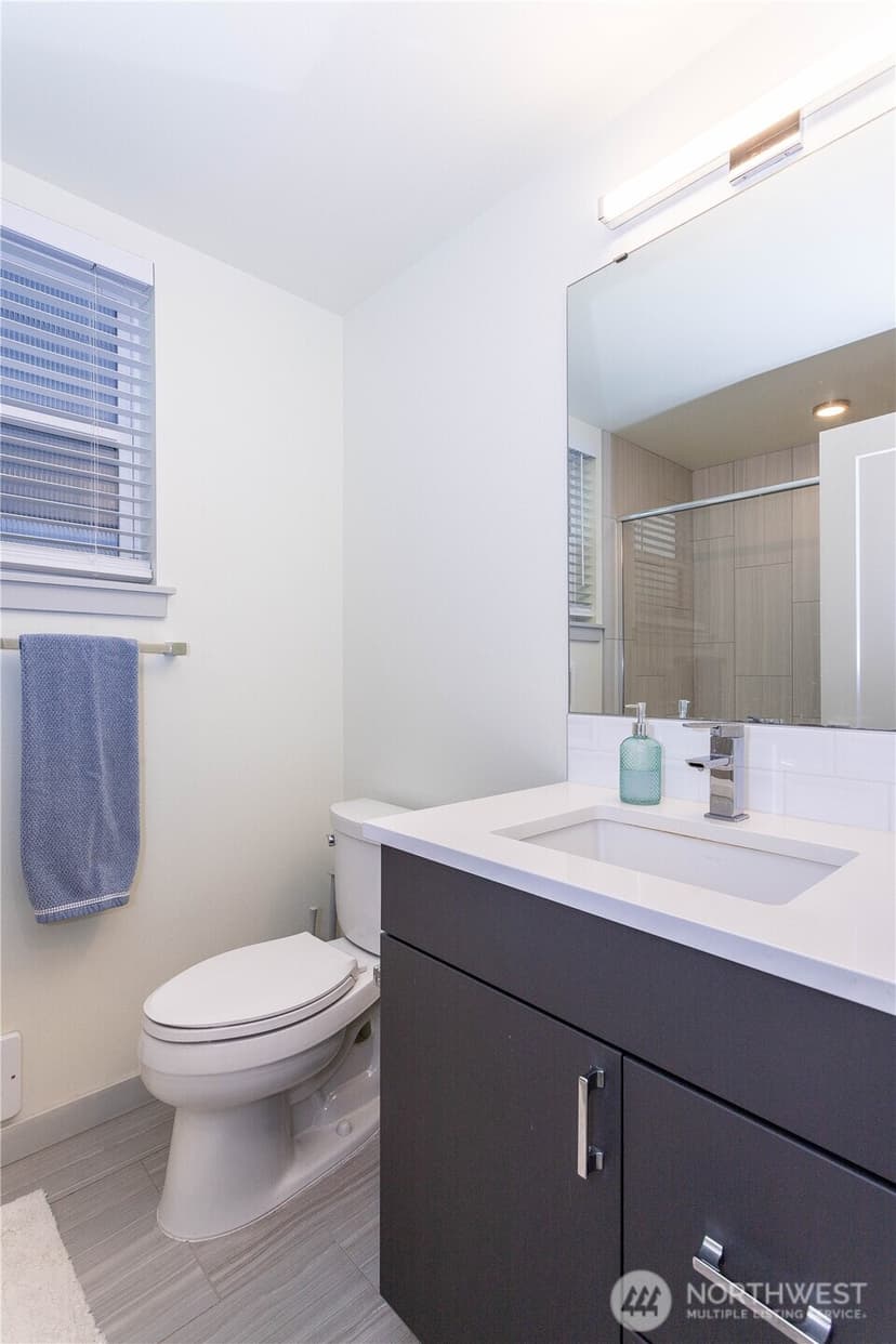 Property photo for 2112 3rd Avenue N #C, Seattle photo 18