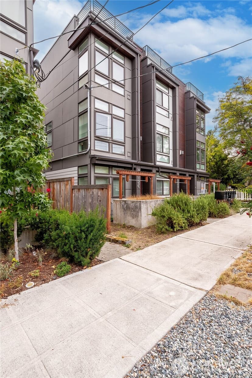 Property photo for 2112 3rd Avenue N #C, Seattle photo 21