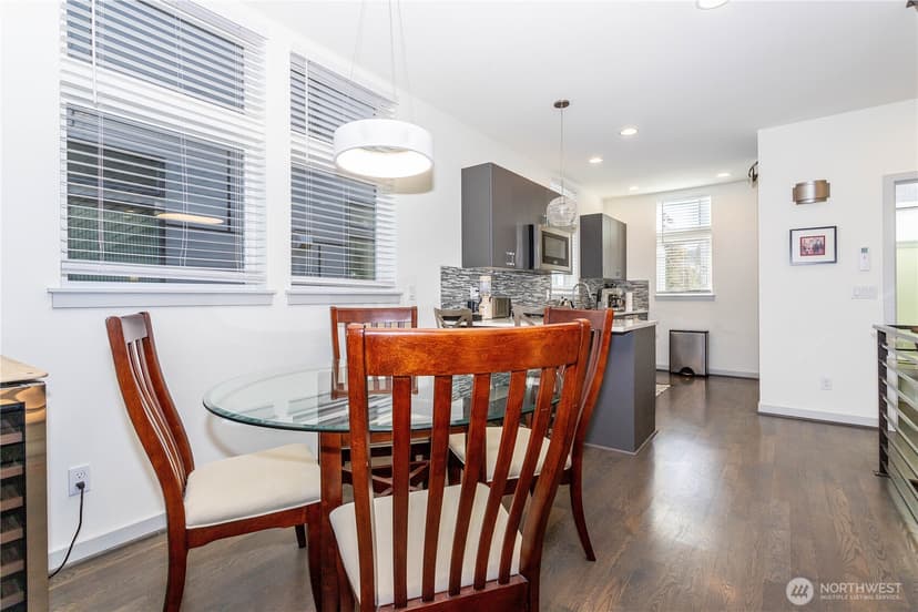 Property photo for 2112 3rd Avenue N #C, Seattle photo 9