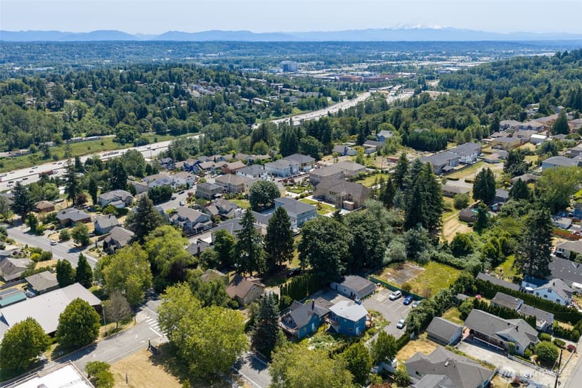 Property photo for 4624 S 146th Street, Tukwila photo 18