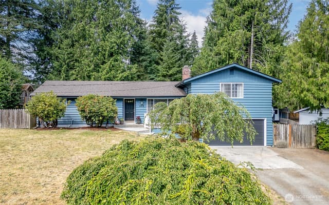 Property photo for 424 119th Avenue E, Edgewood