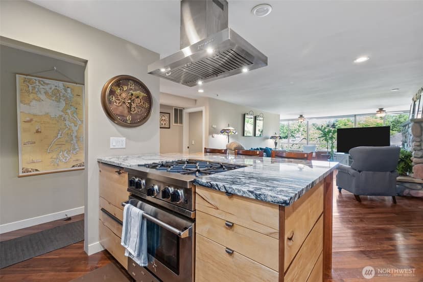 Property photo for 10903 Glen Acres Drive S #B, Seattle photo 17