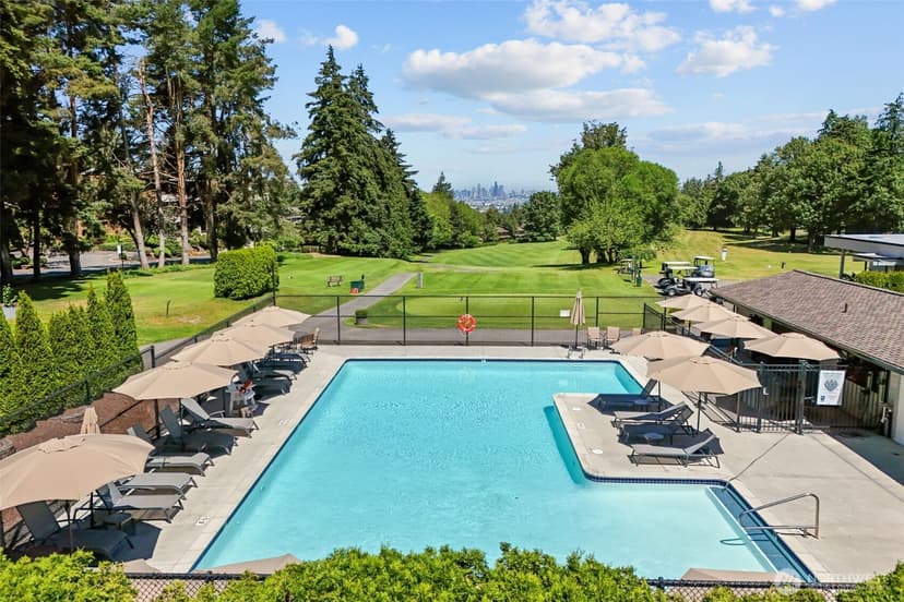 Property photo for 10903 Glen Acres Drive S #B, Seattle photo 32