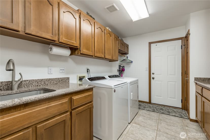 Property photo for 1202 Pike Street NE, Auburn photo 21