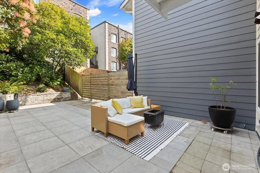 Property photo for 116 17th Avenue #D, Seattle photo 24
