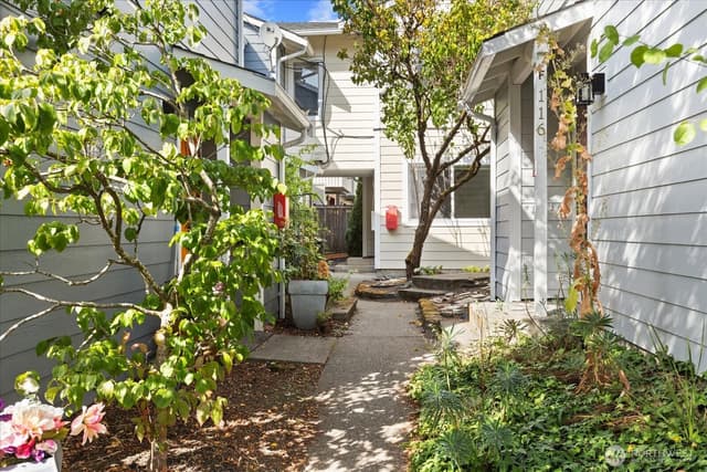 Property photo for 116 17th Avenue #D, Seattle
