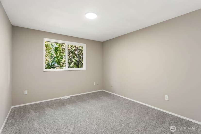 Property photo for 7914 206th Place SW, Edmonds photo 20