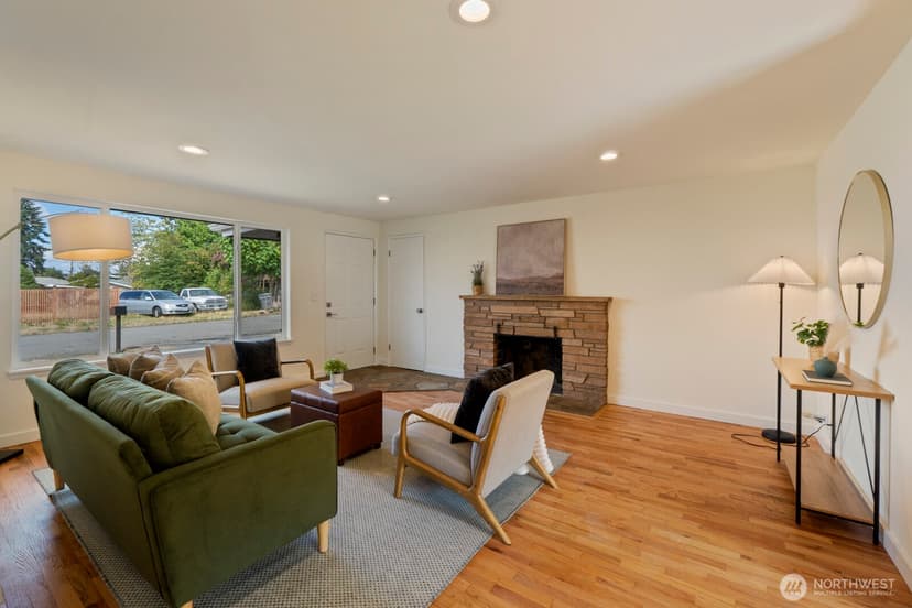 Property photo for 782 Lynnwood Avenue NE, Renton photo 6