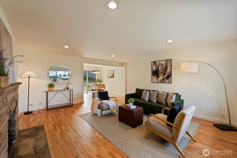 Property photo for 782 Lynnwood Avenue NE, Renton photo 8