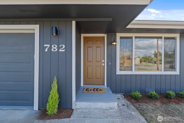 Property photo for 782 Lynnwood Avenue NE, Renton photo 3