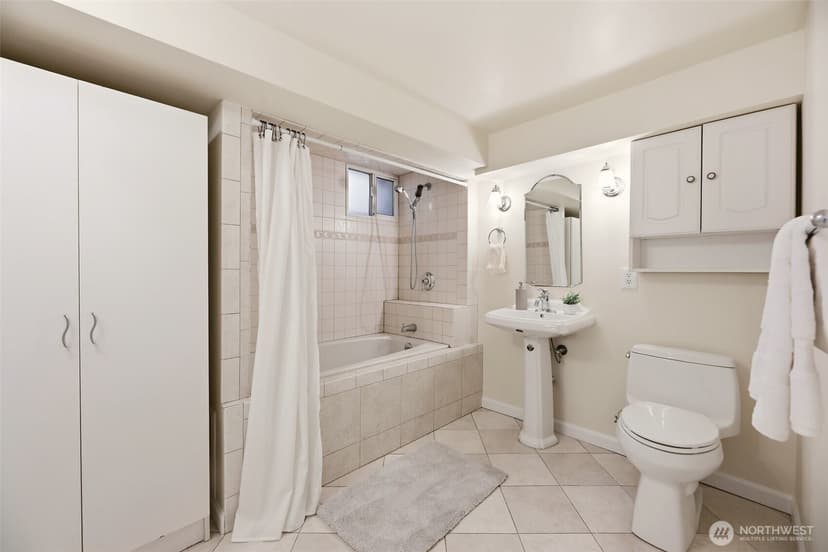 Property photo for 18007 Andover Street, Edmonds photo 25