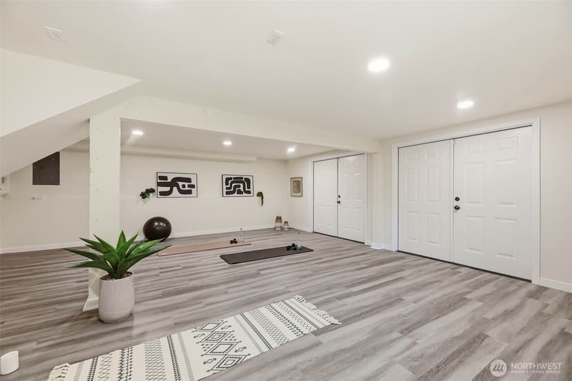 Property photo for 18007 Andover Street, Edmonds photo 17