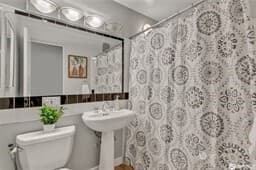 Property photo for 1800 Taylor Avenue N #210, Seattle photo 18