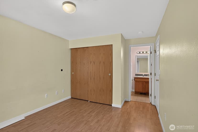 Property photo for 17701 Hillside Court, Arlington photo 13