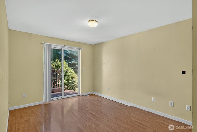 Property photo for 17701 Hillside Court, Arlington photo 12