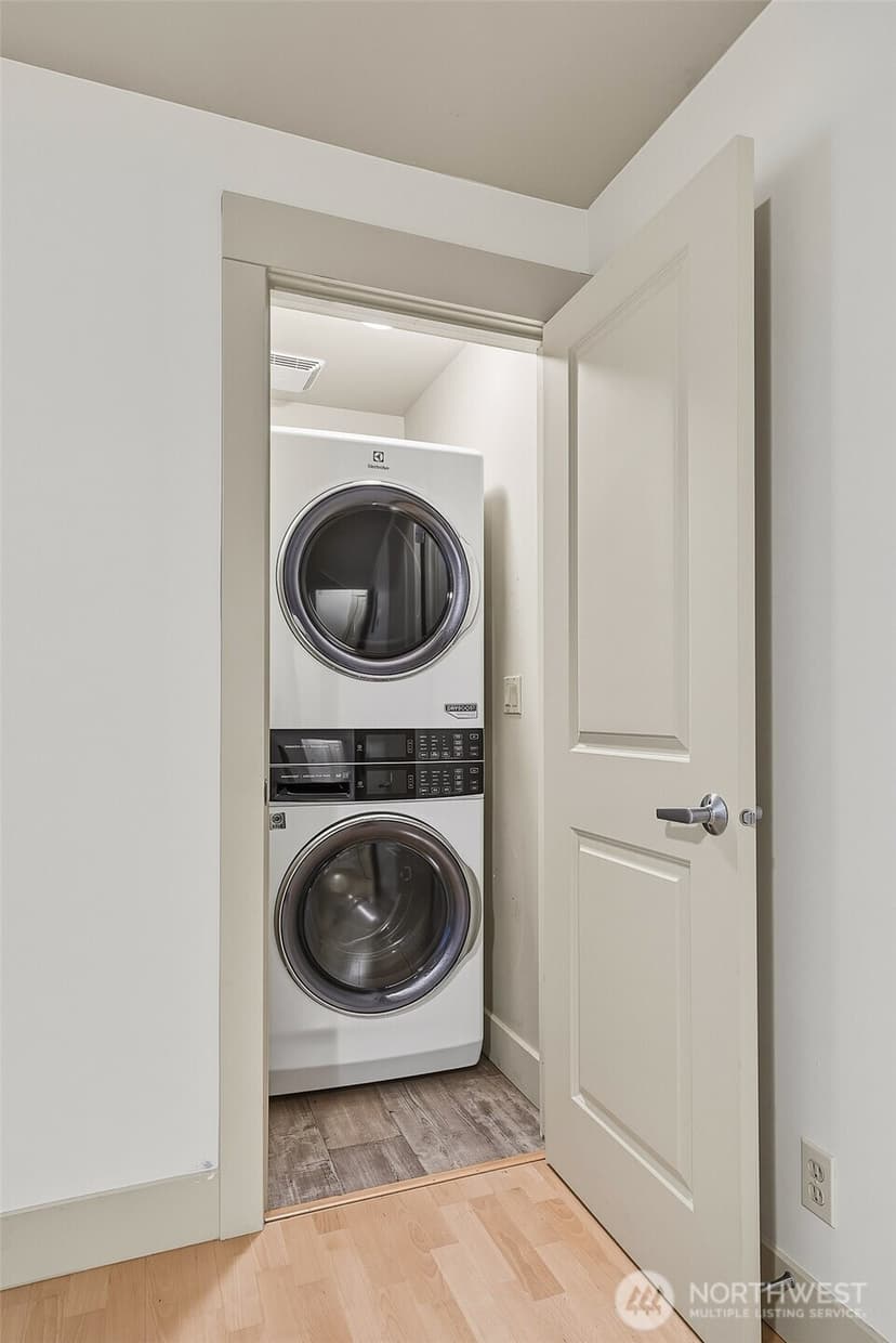 Property photo for 22910 90th Avenue W #E304, Edmonds photo 17