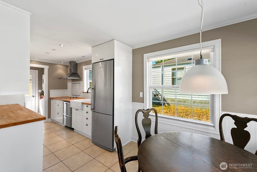 Property photo for 829 NE 189th Street, Shoreline photo 15