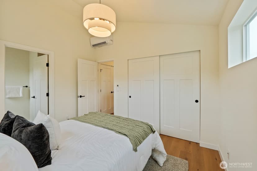 Property photo for 116 N 55th Street, Seattle photo 27