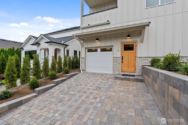 Property photo for 116 N 55th Street, Seattle photo 4