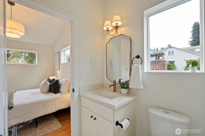 Property photo for 116 N 55th Street, Seattle photo 28