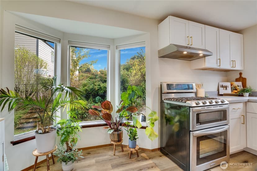 Property photo for 3612 Nassau Avenue NE, Tacoma photo 11