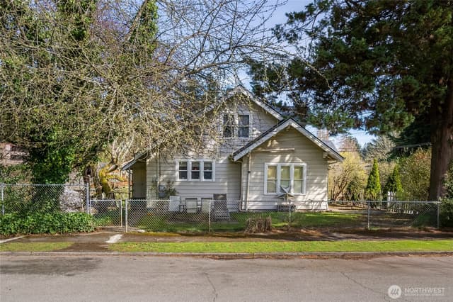 Property photo for 10116 -26 NE 187th Street, Bothell photo 2