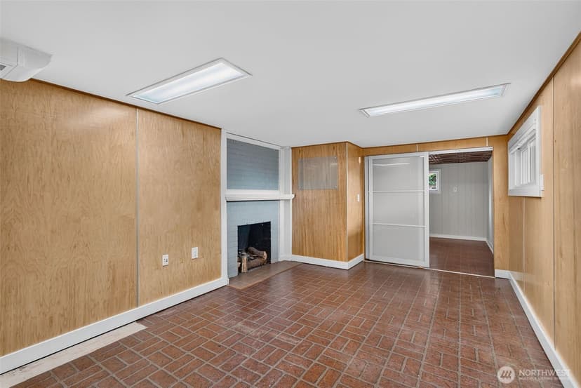 Property photo for 7726 30th Avenue NE, Seattle photo 32