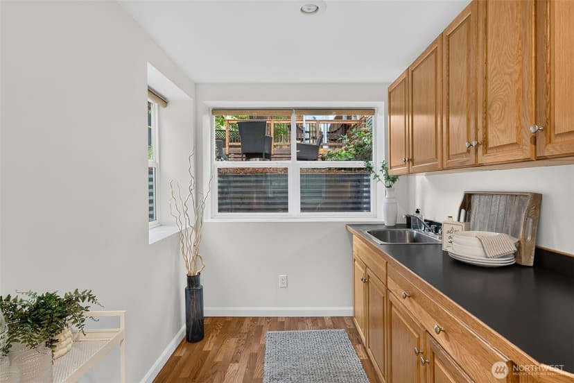 Property photo for 7726 30th Avenue NE, Seattle photo 28