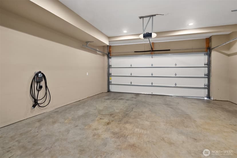 Property photo for 4025 Burton Place W, Seattle photo 34