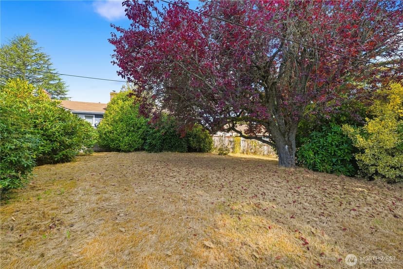 Property photo for 9216 30th Avenue SW, Seattle photo 16