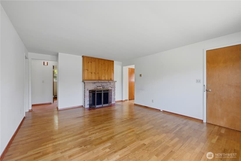 Property photo for 9216 30th Avenue SW, Seattle photo 8
