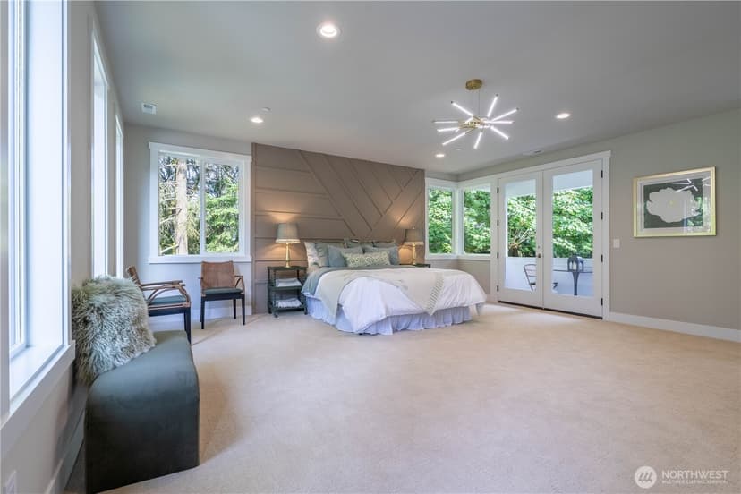 Property photo for 3316 102nd Avenue NE, Bellevue photo 11