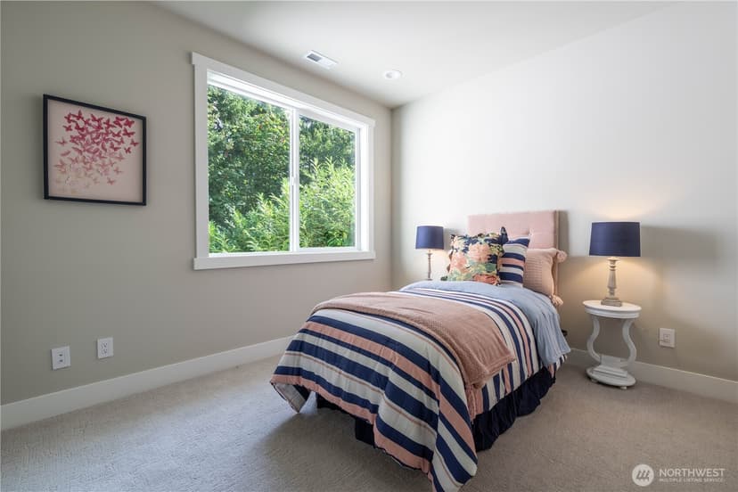 Property photo for 3316 102nd Avenue NE, Bellevue photo 17