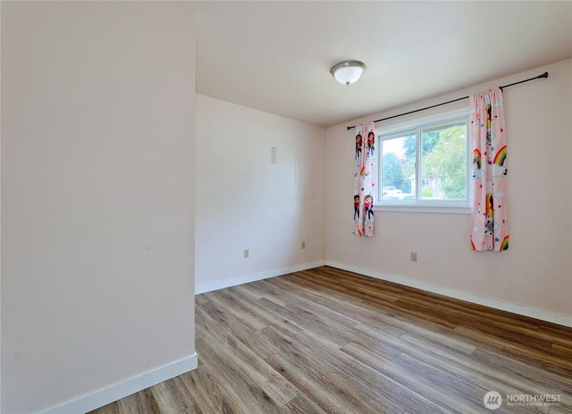 Property photo for 5902 Broadway, Everett photo 16