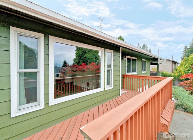 Property photo for 5902 Broadway, Everett photo 2