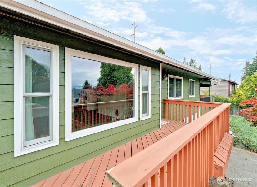 Property photo for 5902 Broadway, Everett photo 2