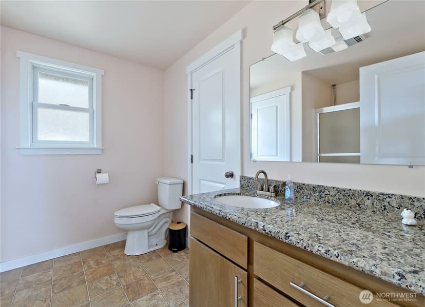 Property photo for 5902 Broadway, Everett photo 18