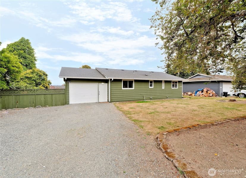 Property photo for 5902 Broadway, Everett photo 3
