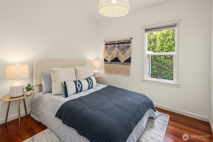 Property photo for 1633 27th Avenue, Seattle photo 11