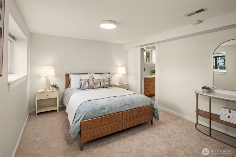 Property photo for 1633 27th Avenue, Seattle photo 15
