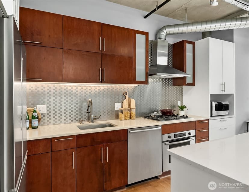 Property photo for 2720 3rd Avenue #405, Seattle photo 7
