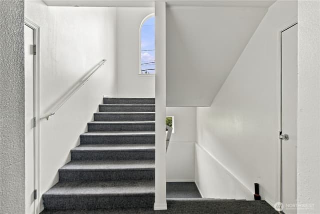 Property photo for 4323 Hoyt Avenue #3, Everett photo 5