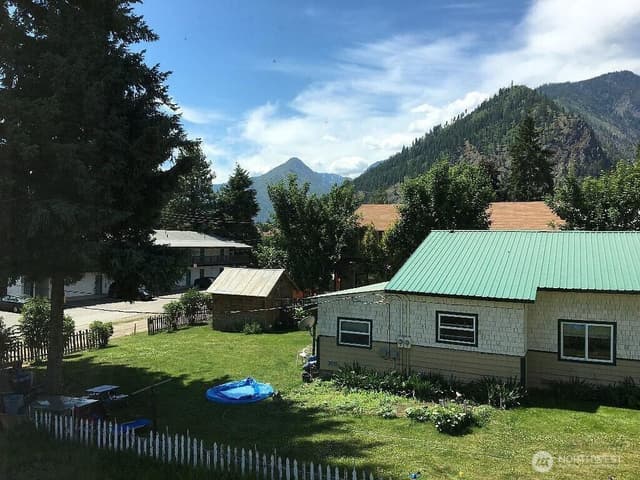 Property photo for 129 W Whitman, Leavenworth photo 3