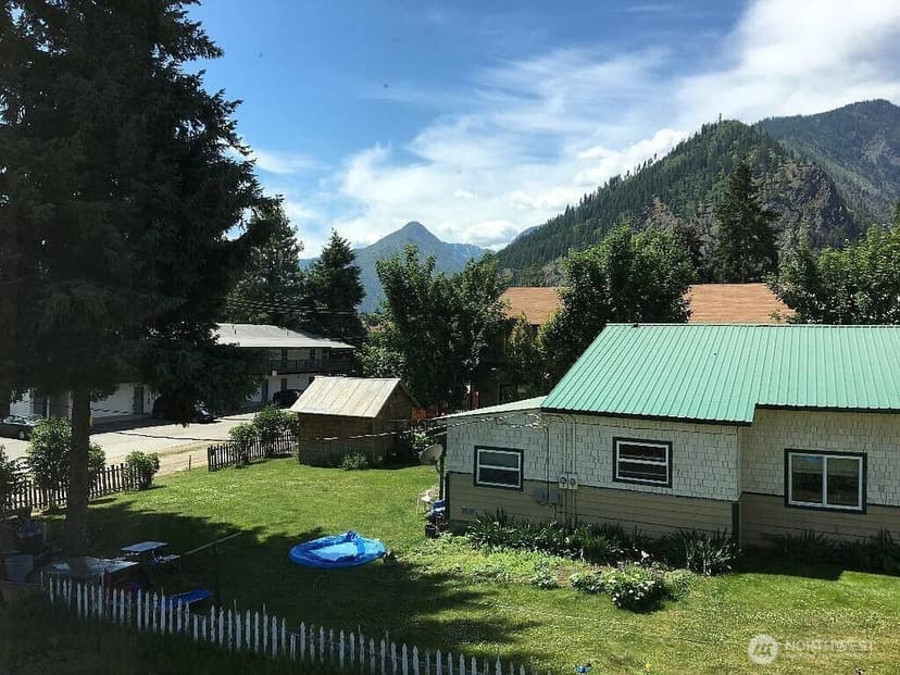 Property photo for 129 W Whitman, Leavenworth photo 3