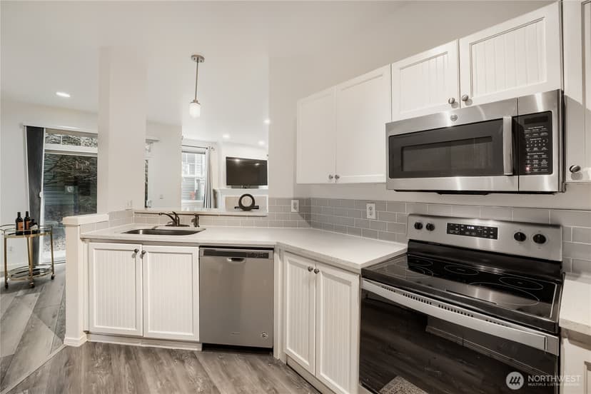 Property photo for 1500 S 18th Street #F102, Renton photo 7